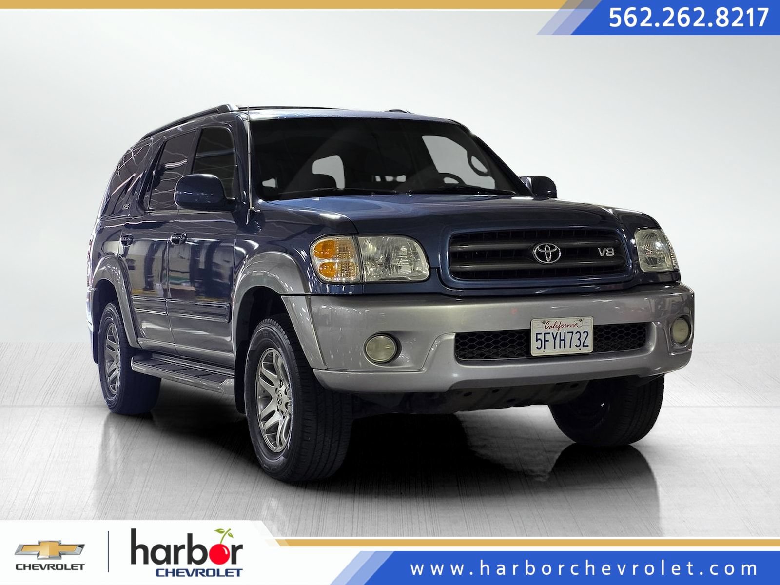 Used 2004 Toyota Sequoia SR5 RWD image 1
