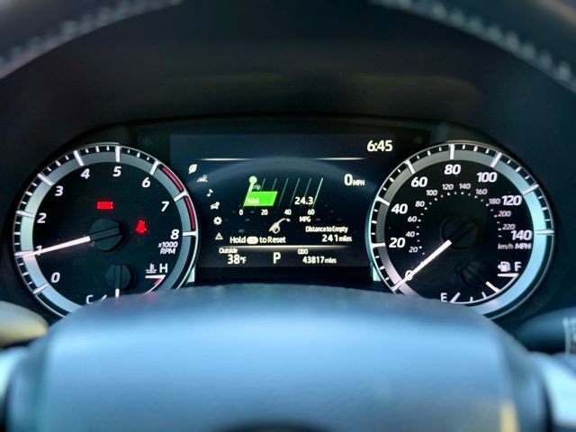 Used 2024 Toyota Highlander XSE FWD image 29
