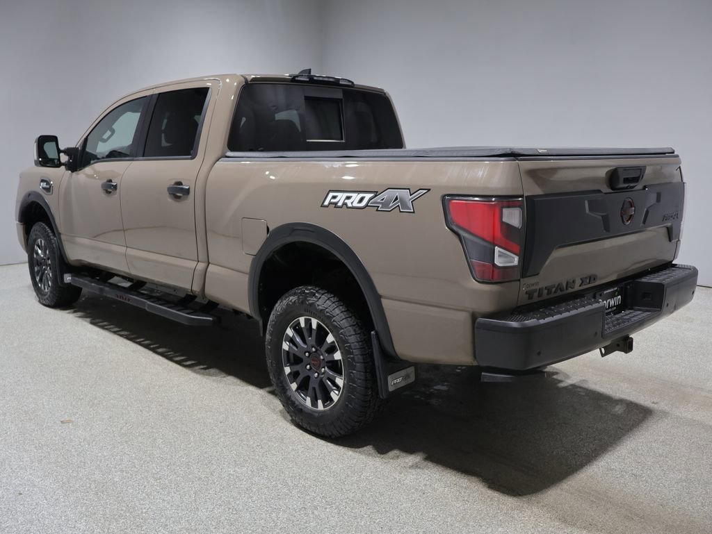 Used 2023 Nissan Titan PRO-4X image 5
