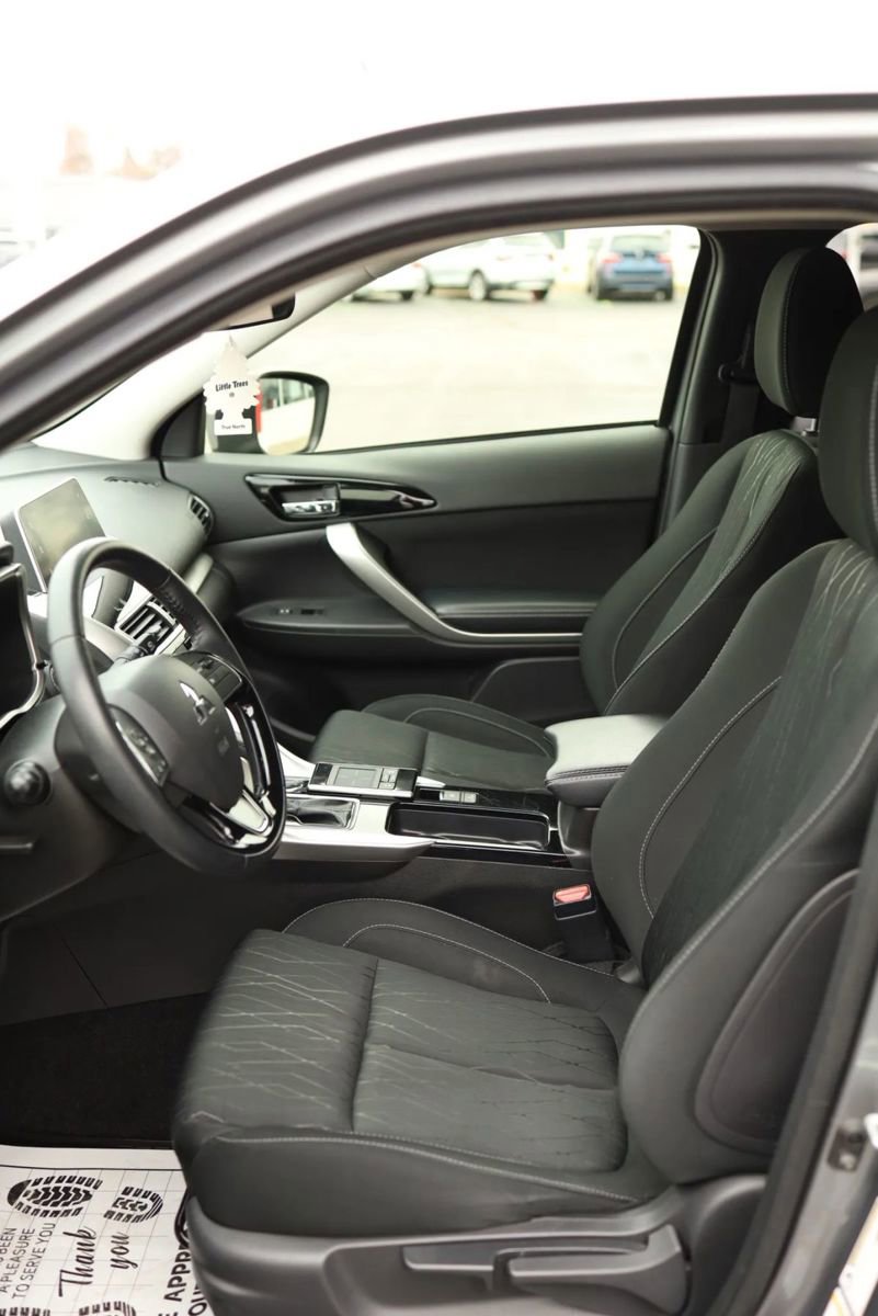 Used 2020 Mitsubishi Eclipse Cross SE image 16