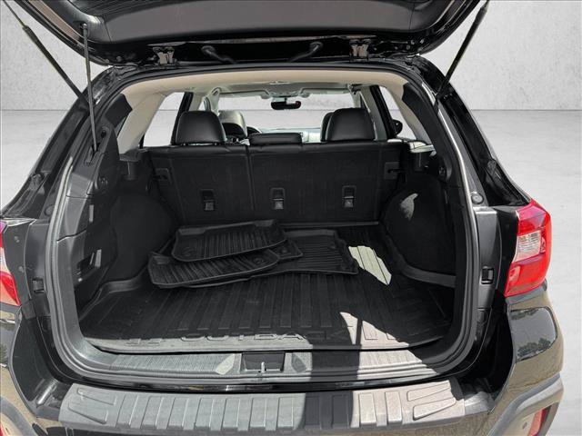 Used 2018 Subaru Outback 3.6R Limited AWD/4WD image 27