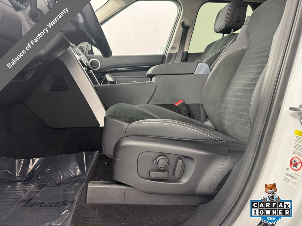 Used 2023 Land Rover Discovery S AWD/4WD image 13