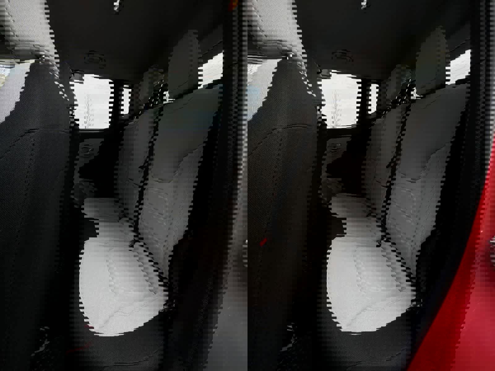 Certified 2022 Jeep Renegade Latitude w/ Convenience Group image 20