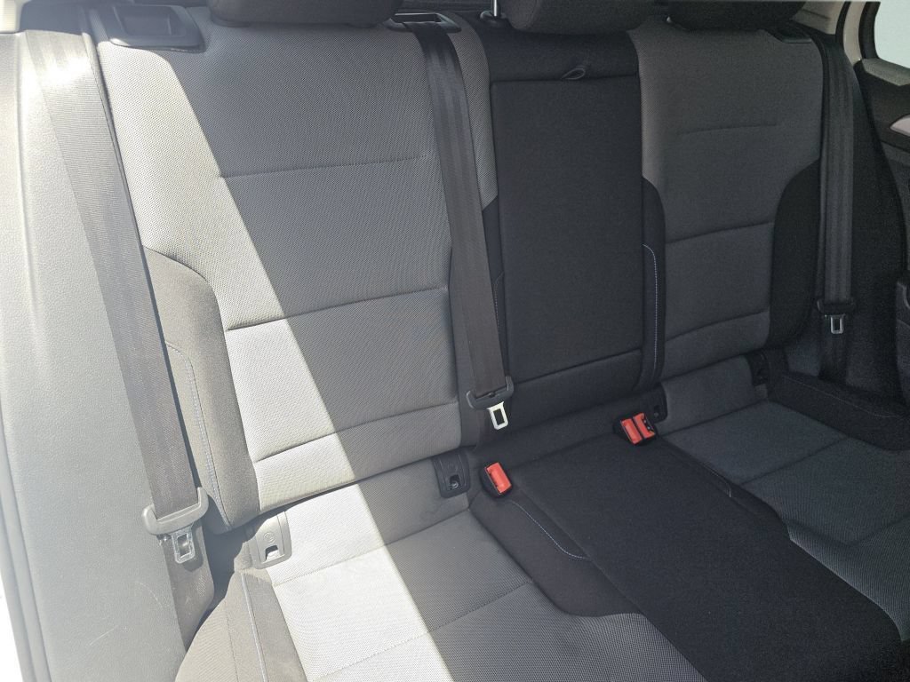 Used 2016 Volkswagen e-Golf SE w/ DC Fast Charging Package FWD image 25