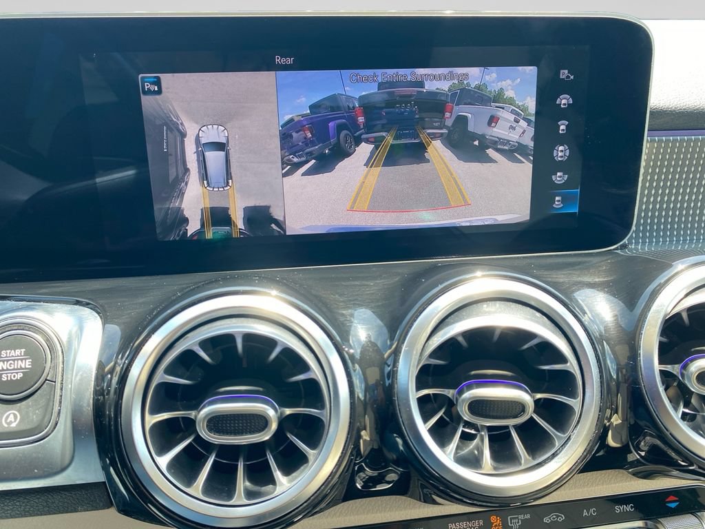 Used 2021 Mercedes-Benz GLB 250 4MATIC image 23
