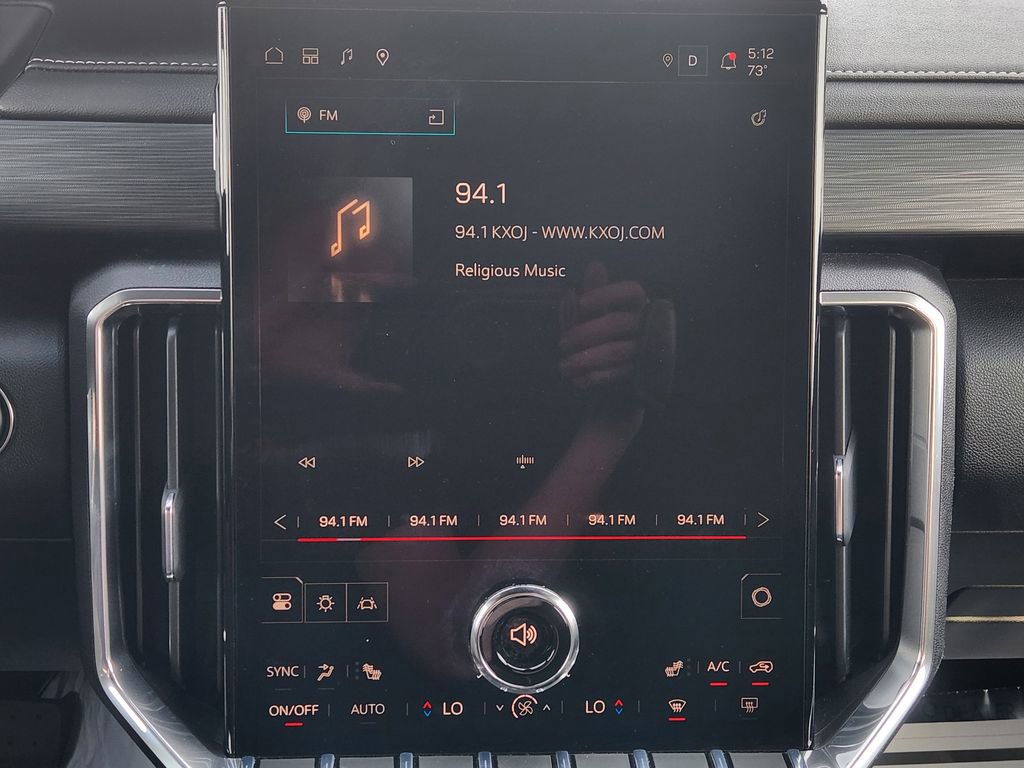 Used 2025 GMC Acadia Elevation image 18