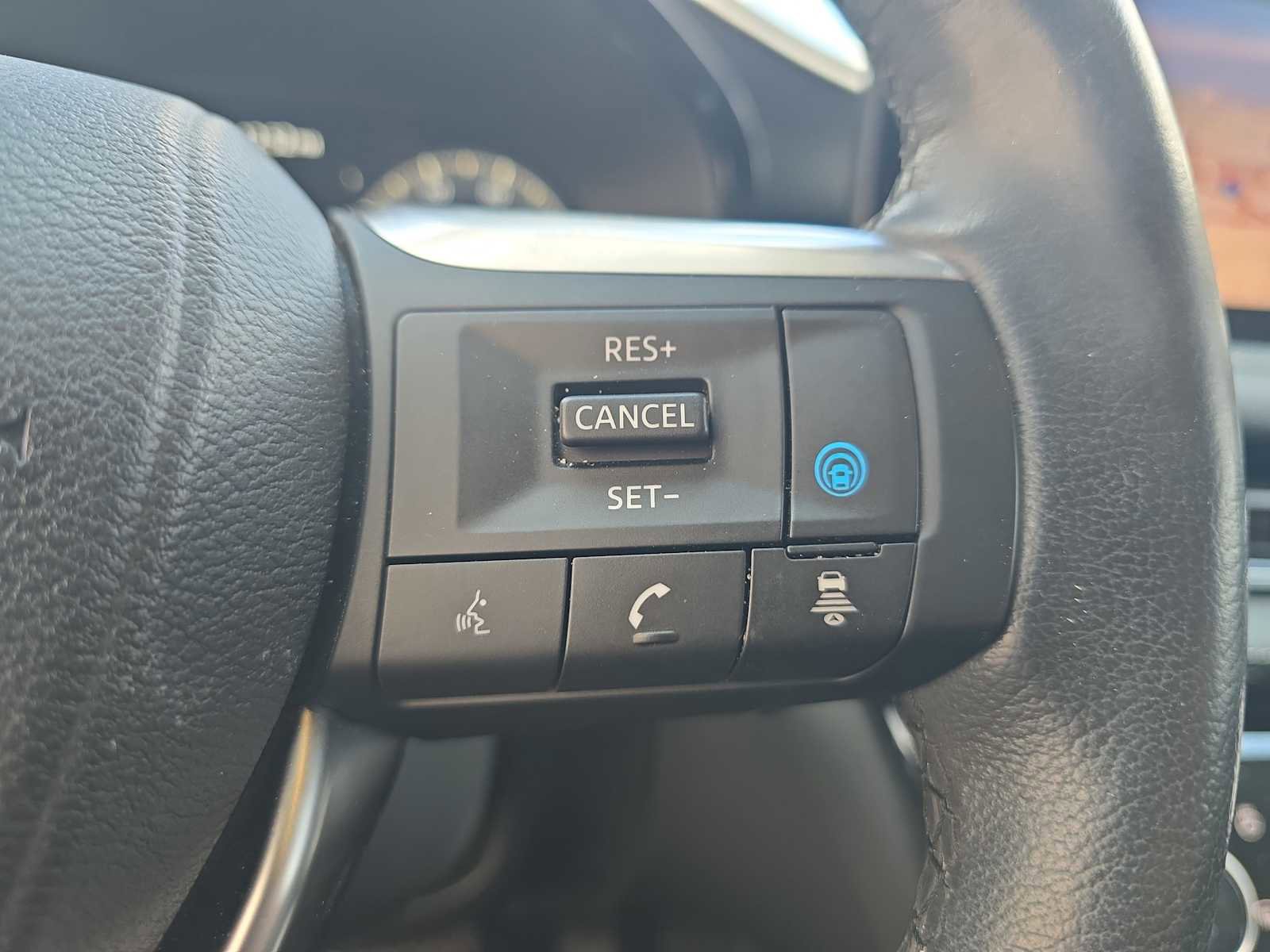 Used 2023 INFINITI QX60 Luxe w/ Cargo Package FWD image 22