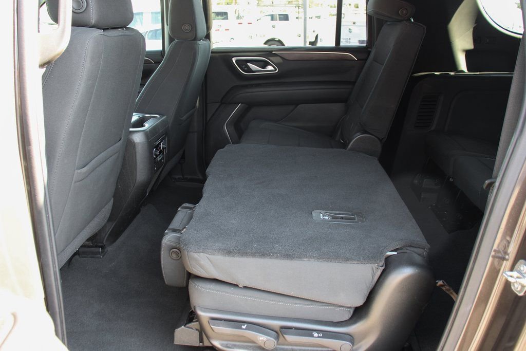 Used 2021 Chevrolet Suburban LS w/ Driver Alert Package image 34