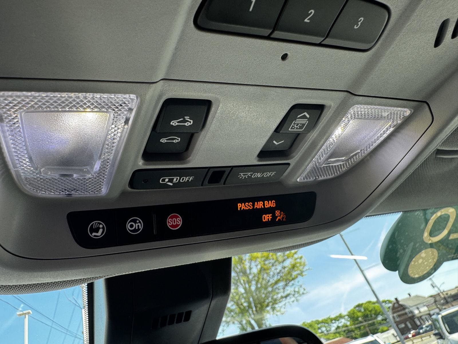 Used 2020 Chevrolet Equinox Premier AWD/4WD image 34