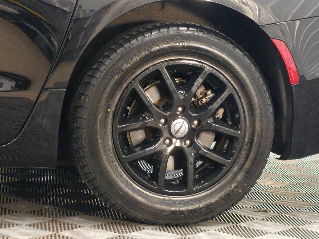 Used 2024 Chrysler Pacifica Touring-L image 56