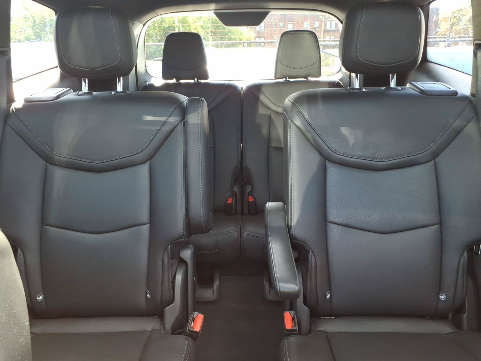 Certified 2023 Cadillac XT6 Premium Luxury AWD/4WD image 33