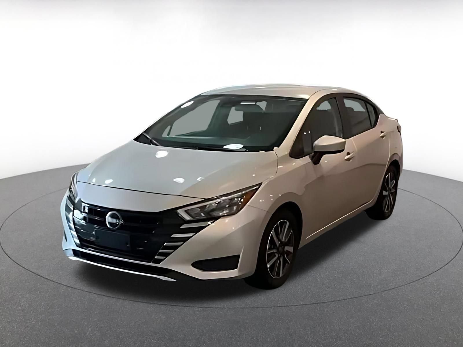 Used 2025 Nissan Versa SV FWD image 4