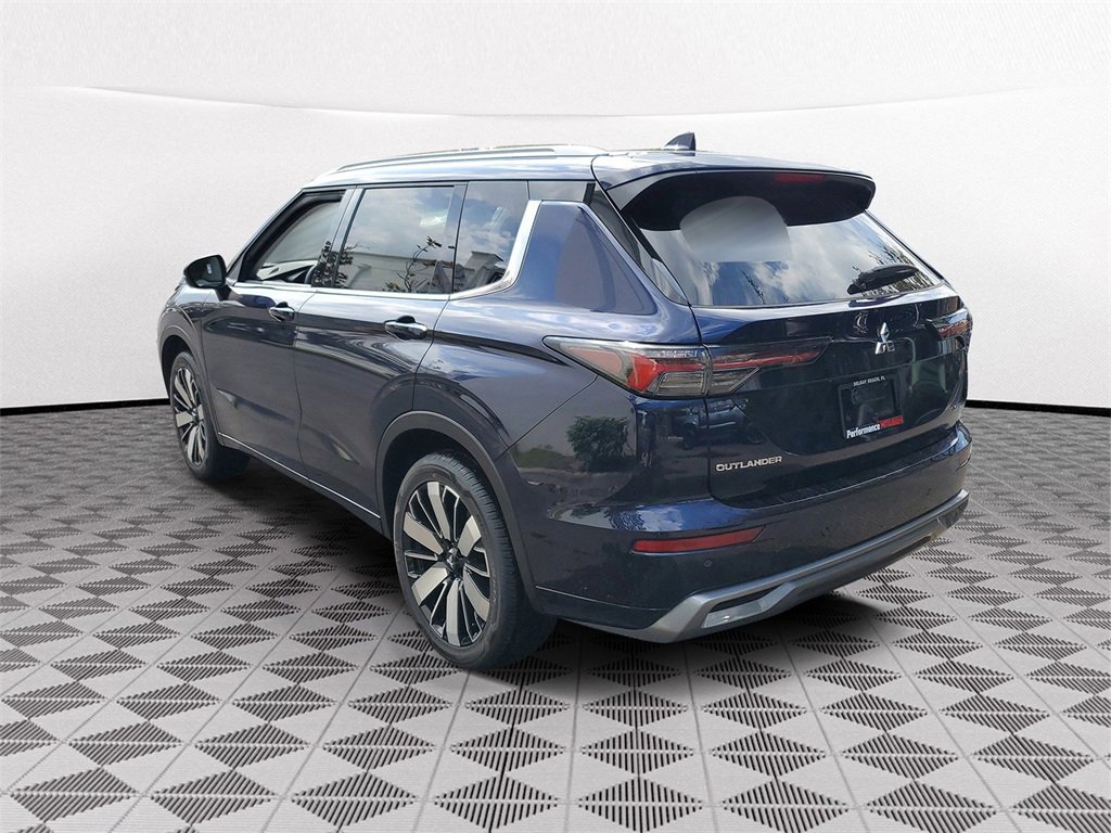 New 2026 Mitsubishi Outlander SEL image 4
