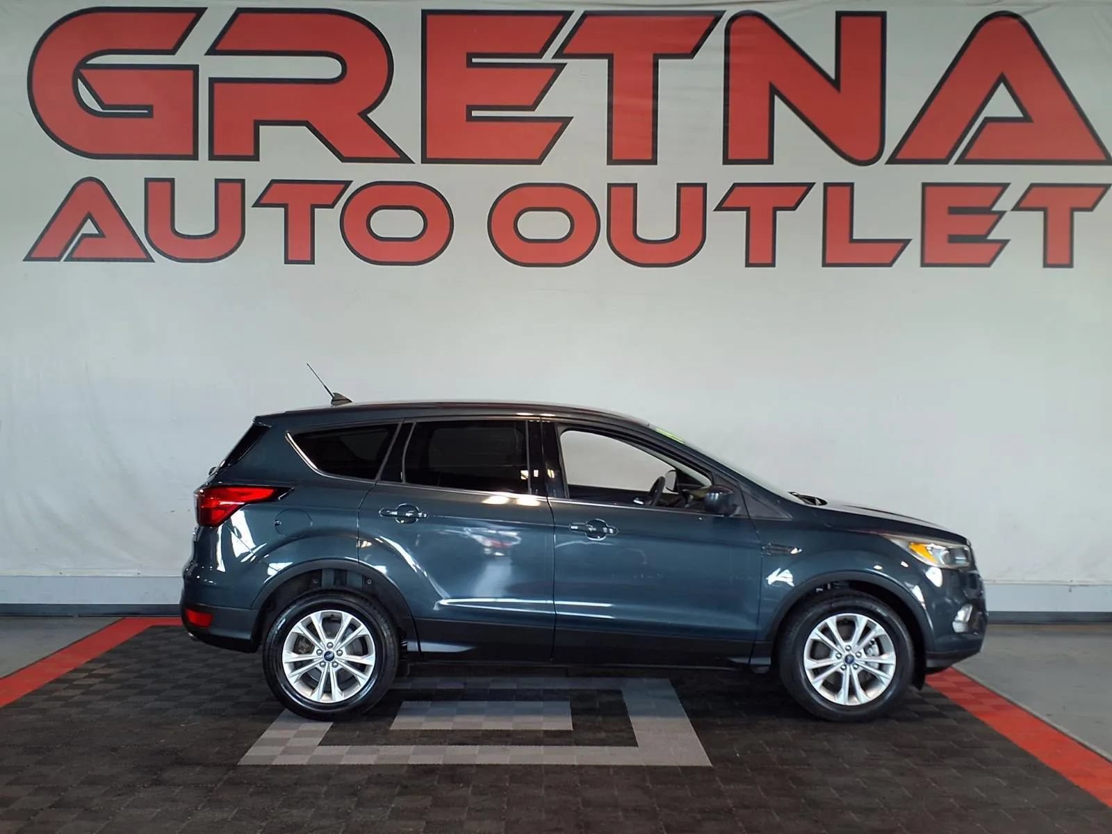 Used 2019 Ford Escape SE