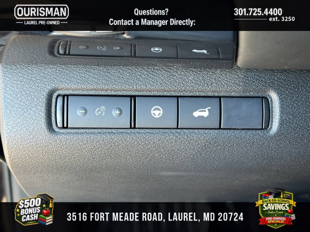 Used 2025 Nissan Pathfinder SV FWD image 27