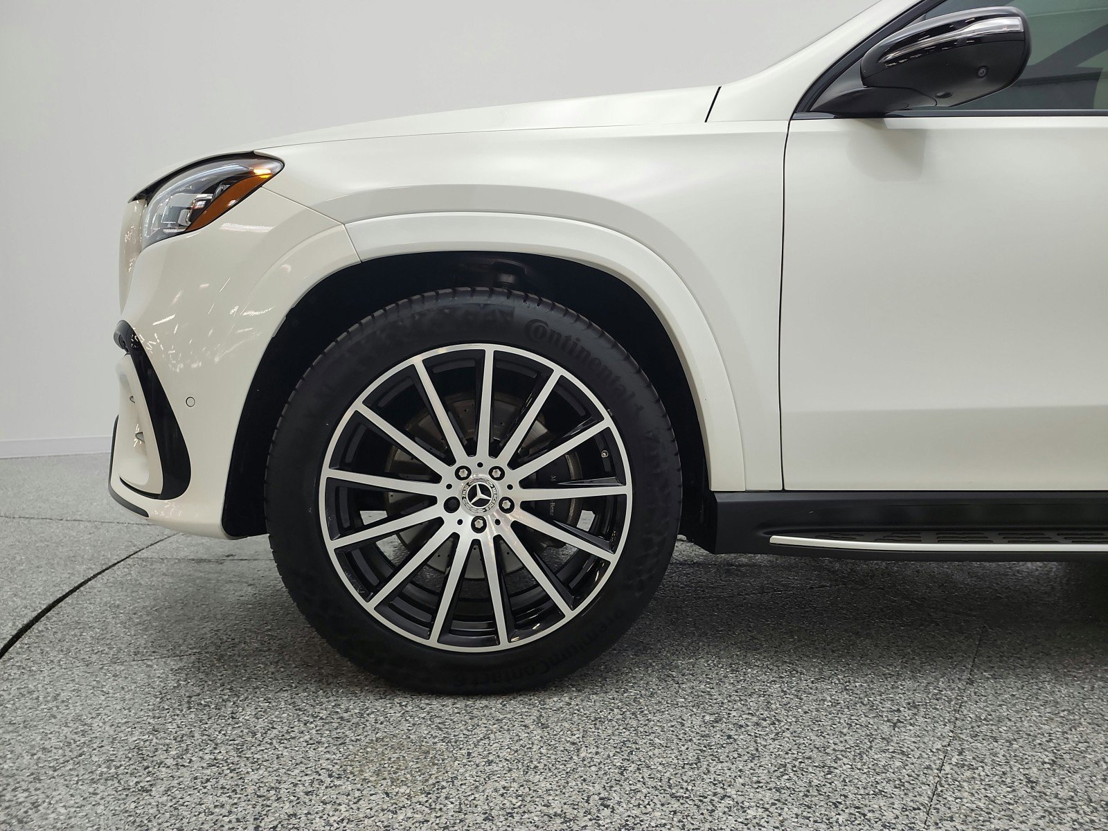 Used 2024 Mercedes-Benz GLS 450 4MATIC image 22