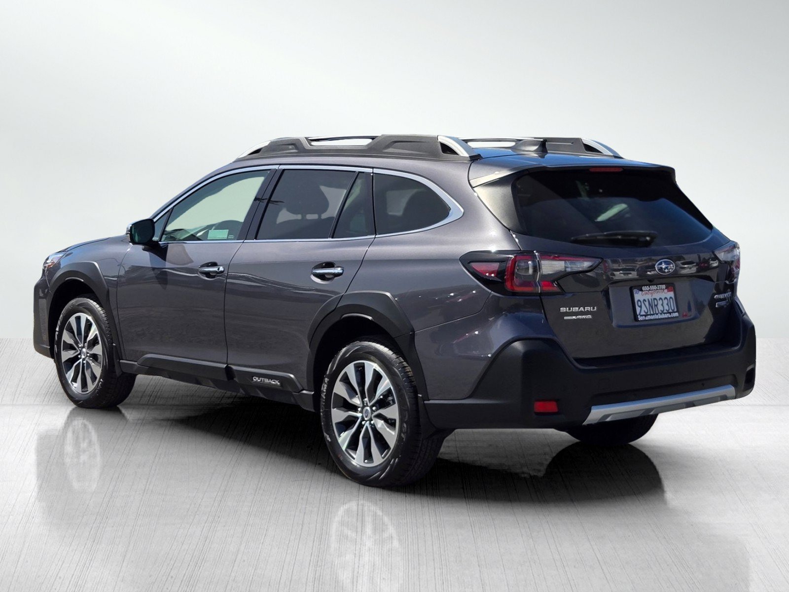 Certified 2025 Subaru Outback Touring w/ Popular Package #2 AWD/4WD image 6