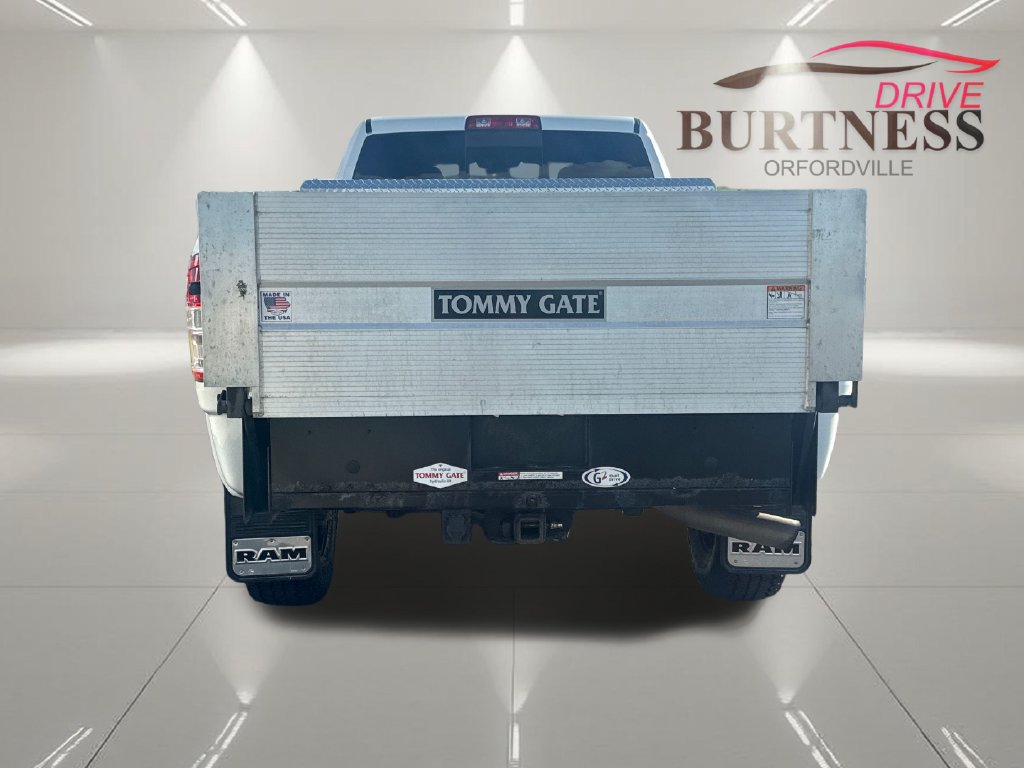 Used 2024 RAM 2500 Tradesman w/ Chrome Appearance Group AWD/4WD image 7