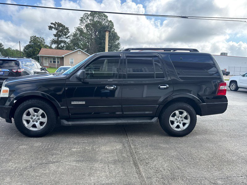 Used 2008 Ford Expedition XLT image 2