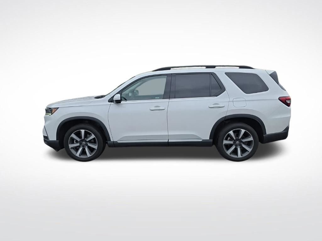 Certified 2024 Honda Pilot Elite image 3