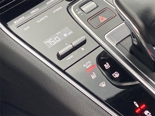 Used 2019 Porsche Panamera 4 image 31