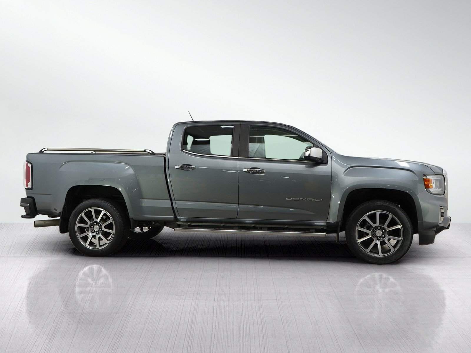 Used 2021 GMC Canyon Denali AWD/4WD image 6