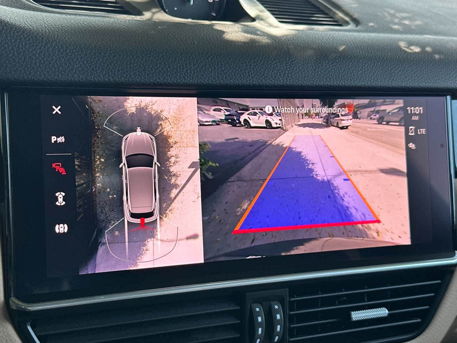 Certified 2023 Porsche Cayenne AWD/4WD image 23
