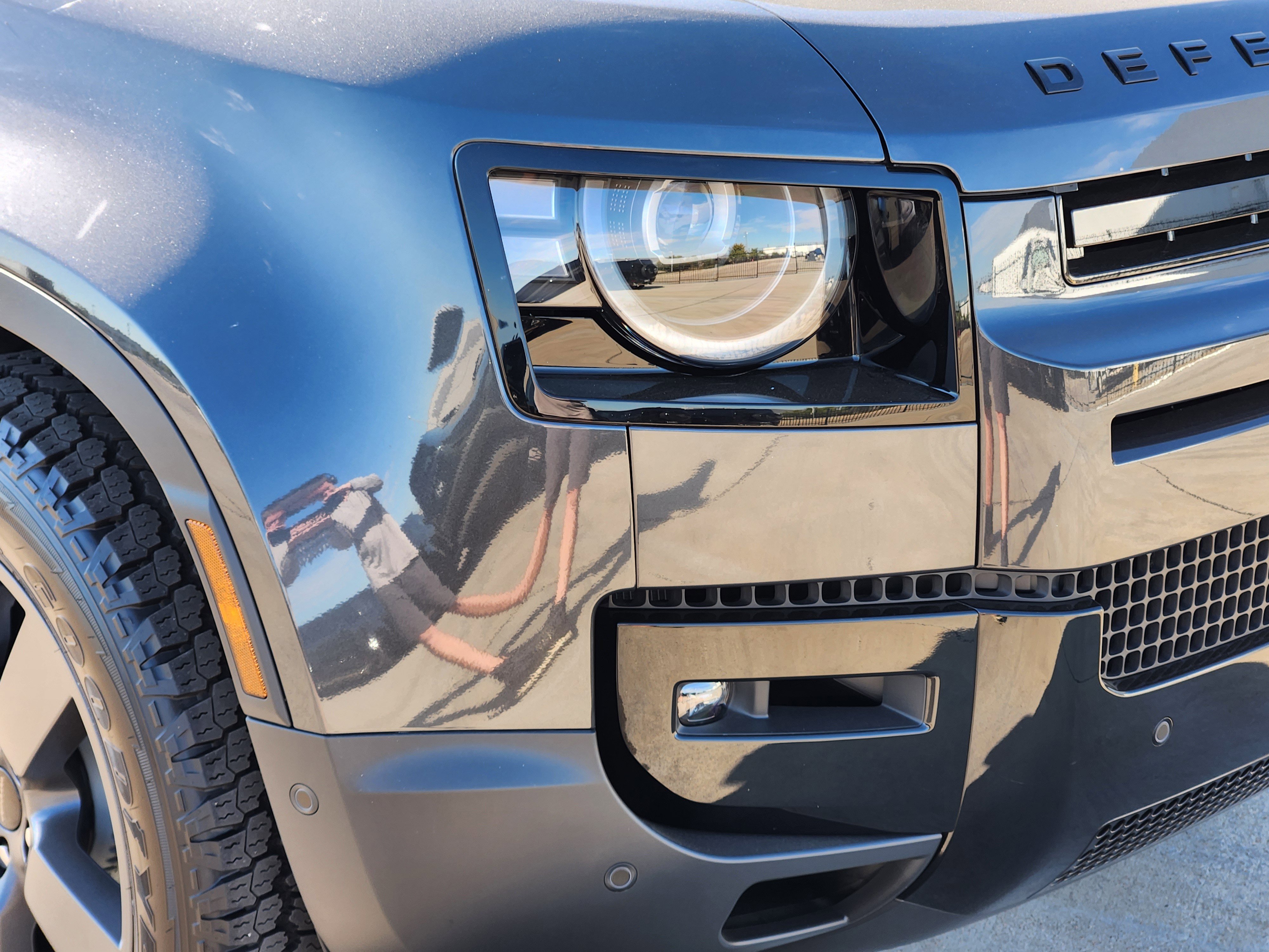 New 2026 Land Rover Defender 110 S image 8