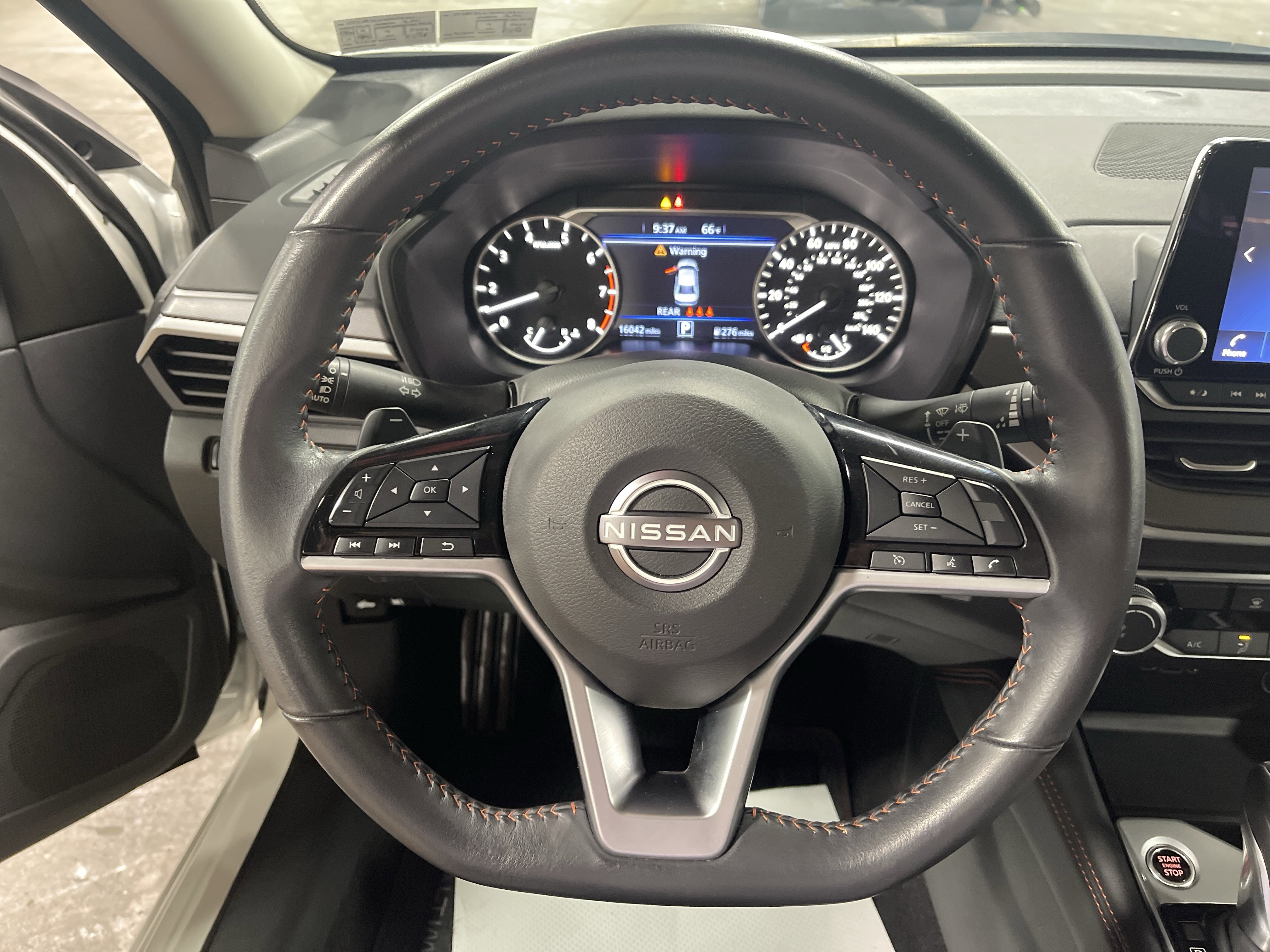 Used 2025 Nissan Altima 2.5 SR image 16