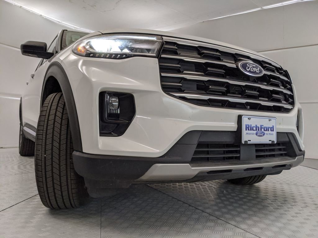 New 2025 Ford Explorer Active w/ Active Comfort Package image 30