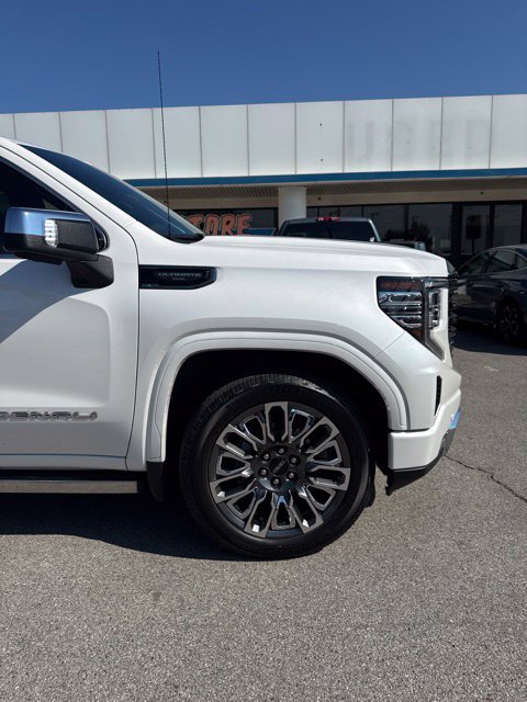 Used 2024 GMC Sierra 1500 Denali Ultimate AWD/4WD image 12