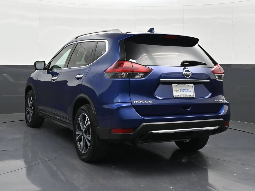 Used 2018 Nissan Rogue SL w/ Premium Package AWD/4WD image 3