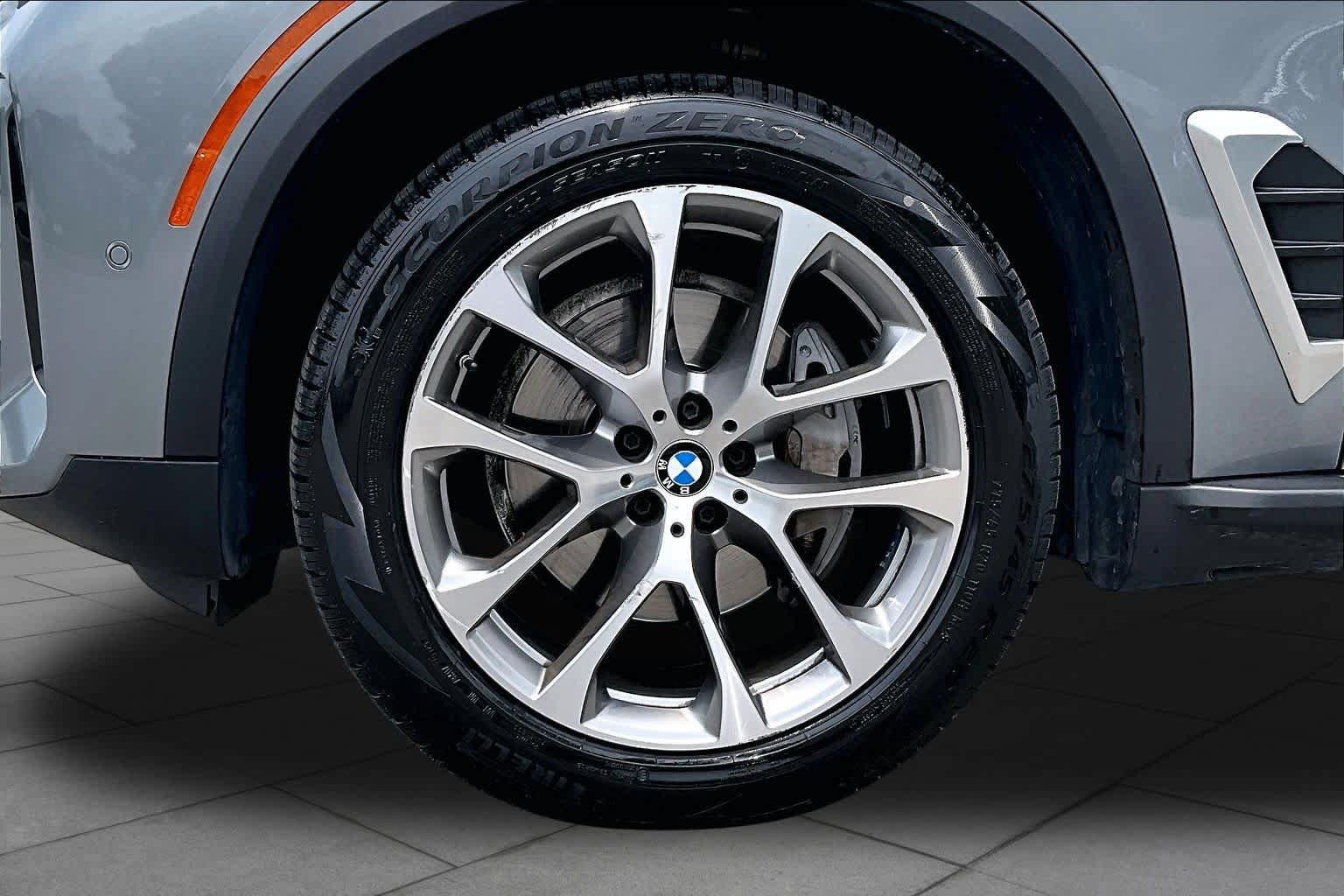 Used 2024 BMW X5 sDrive40i RWD image 10