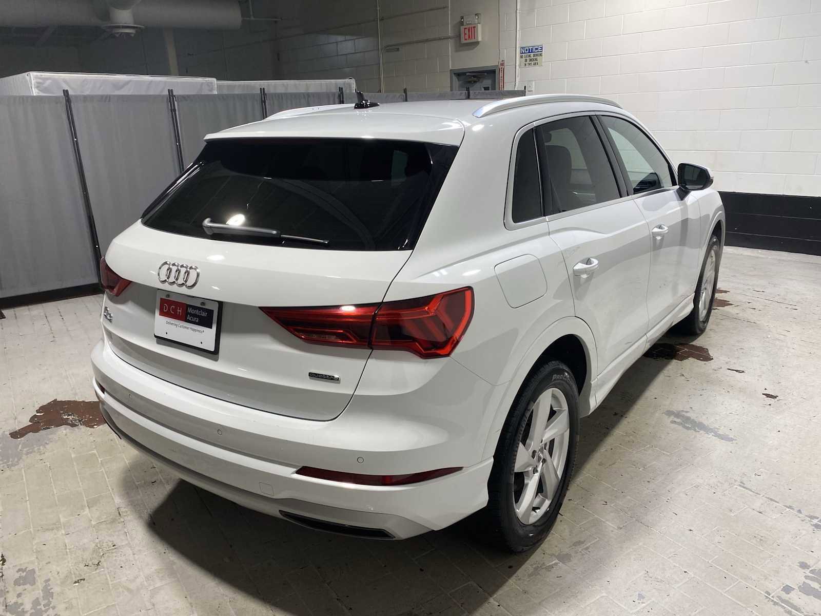 Used 2019 Audi Q3 2.0T Premium AWD/4WD image 26