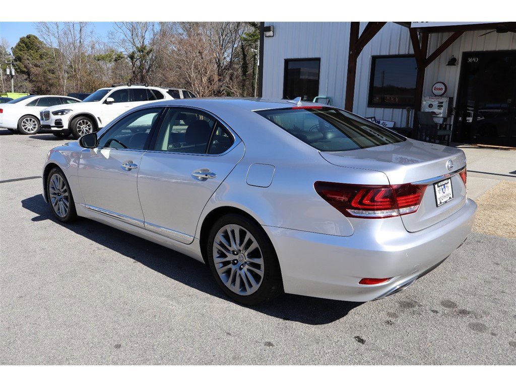 Used 2013 Lexus LS 460 AWD w/ Comfort Pkg image 3