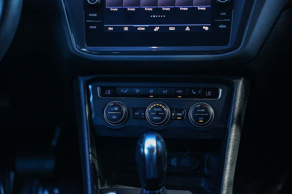 Used 2021 Volkswagen Tiguan SEL image 19