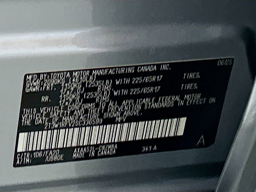 Used 2025 Toyota RAV4 XLE image 29