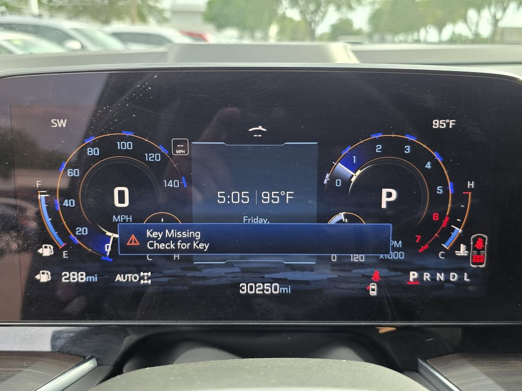 Used 2025 Chevrolet Suburban Z71 AWD/4WD image 27