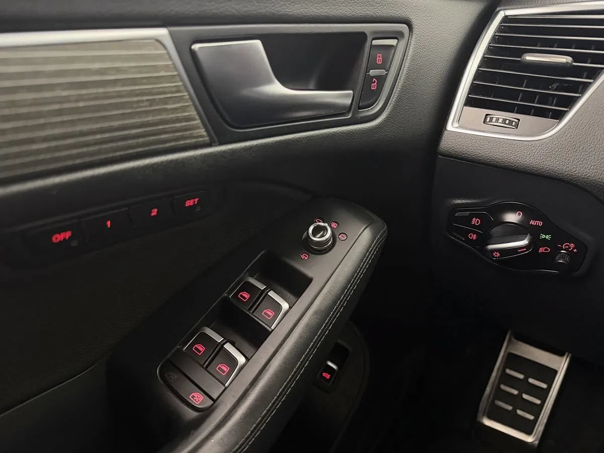 Used 2016 Audi SQ5 Prestige AWD/4WD image 12