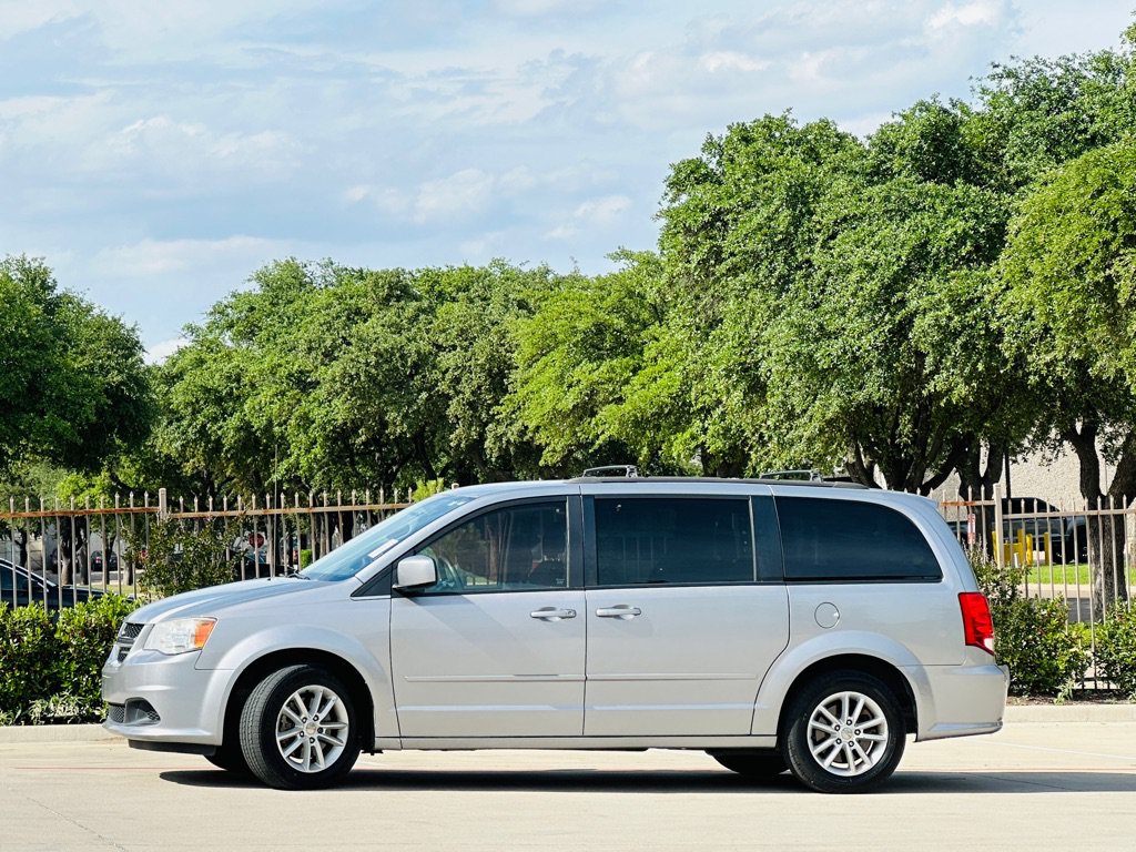 Used 2015 Dodge Grand Caravan SXT FWD image 5