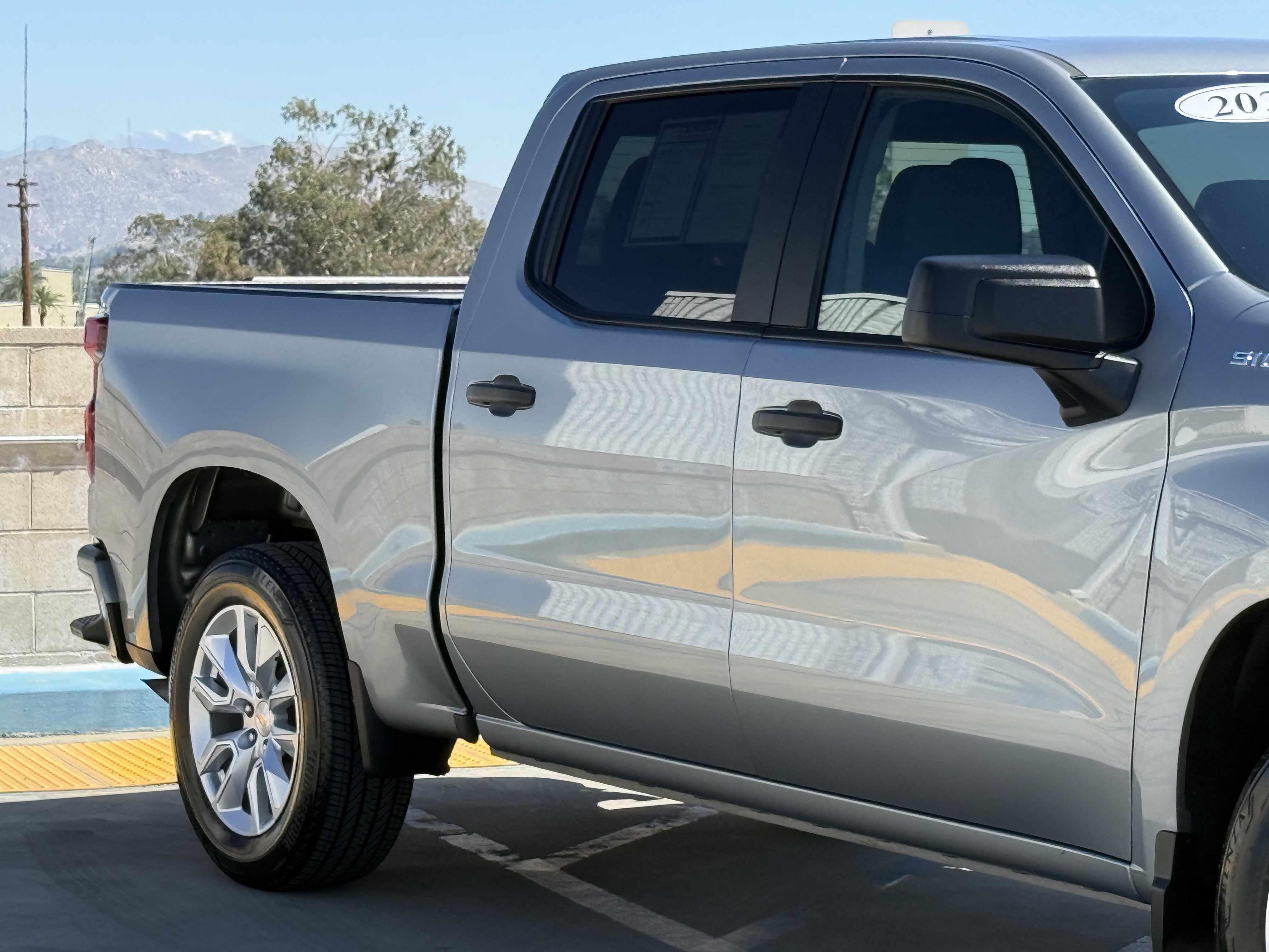 Used 2024 Chevrolet Silverado 1500 Custom image 5