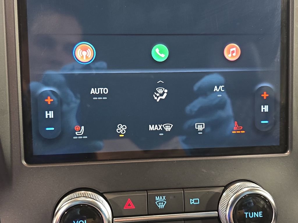 Used 2024 Ford Edge Titanium image 23