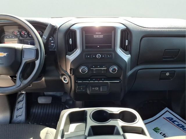 Used 2025 Chevrolet Silverado 3500 W/T AWD/4WD image 13