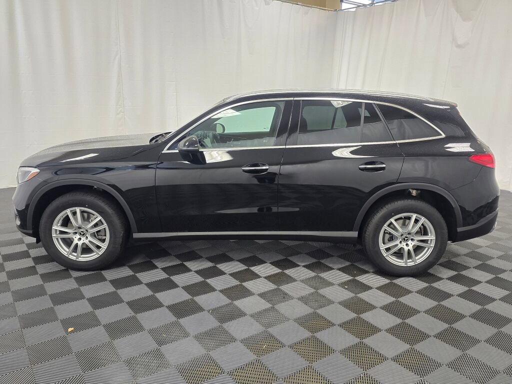 New 2026 Mercedes-Benz GLC 300 4MATIC image 3