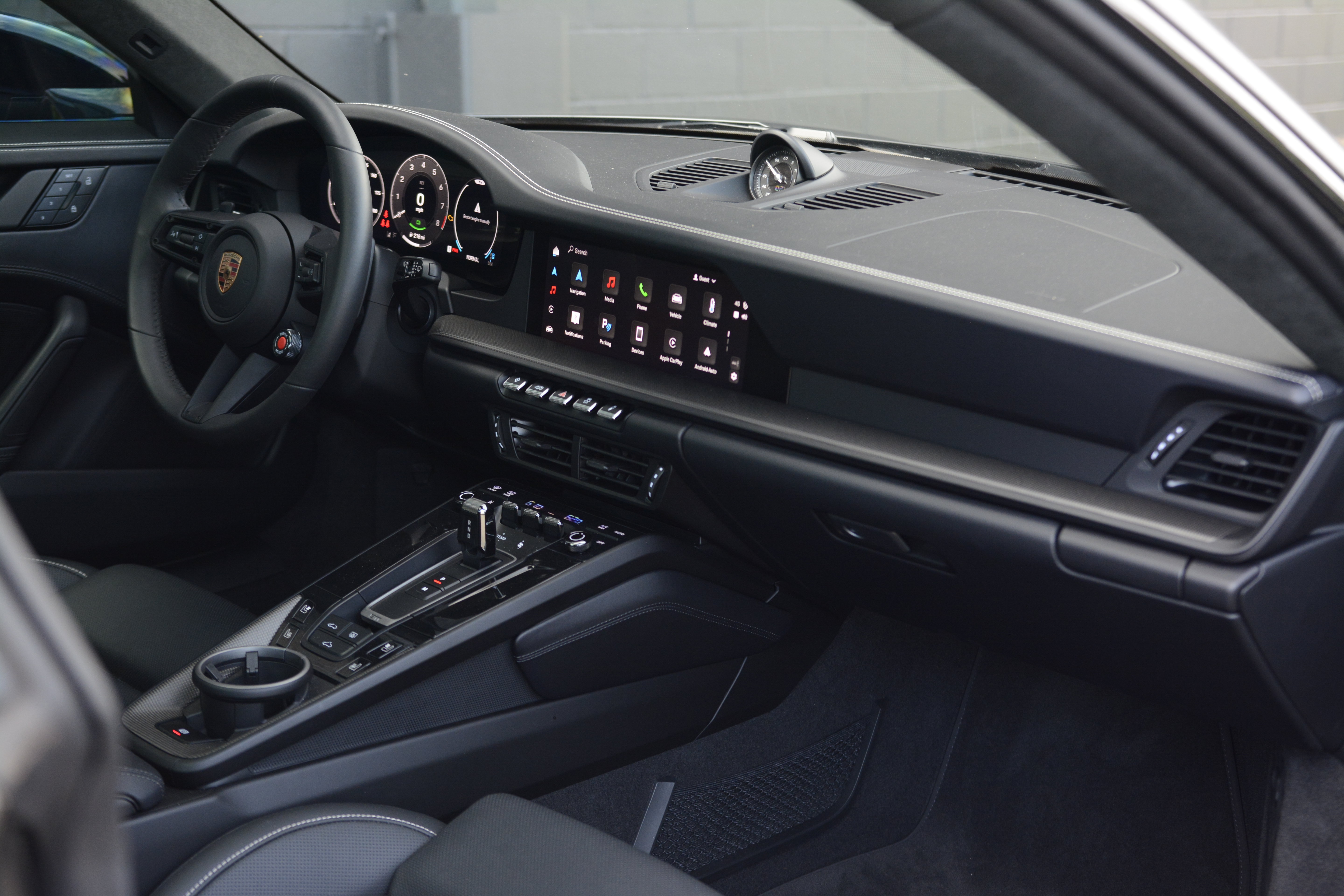 Certified 2025 Porsche 911 Carrera GTS RWD image 26