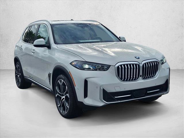 New 2026 BMW X5 sDrive40i image 7