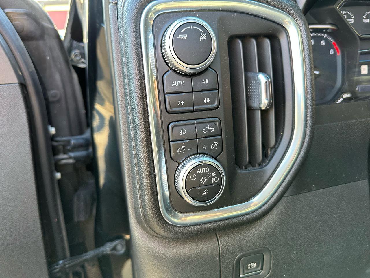 Used 2019 GMC Sierra 1500 SLT w/ SLT Premium Plus Package image 21