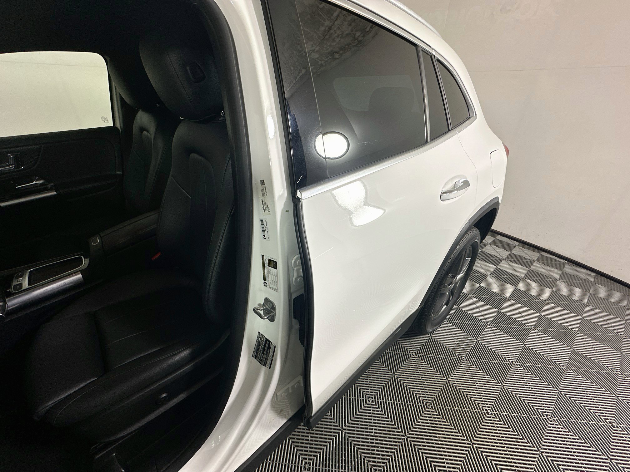 Used 2024 Mercedes-Benz GLA 250 image 12