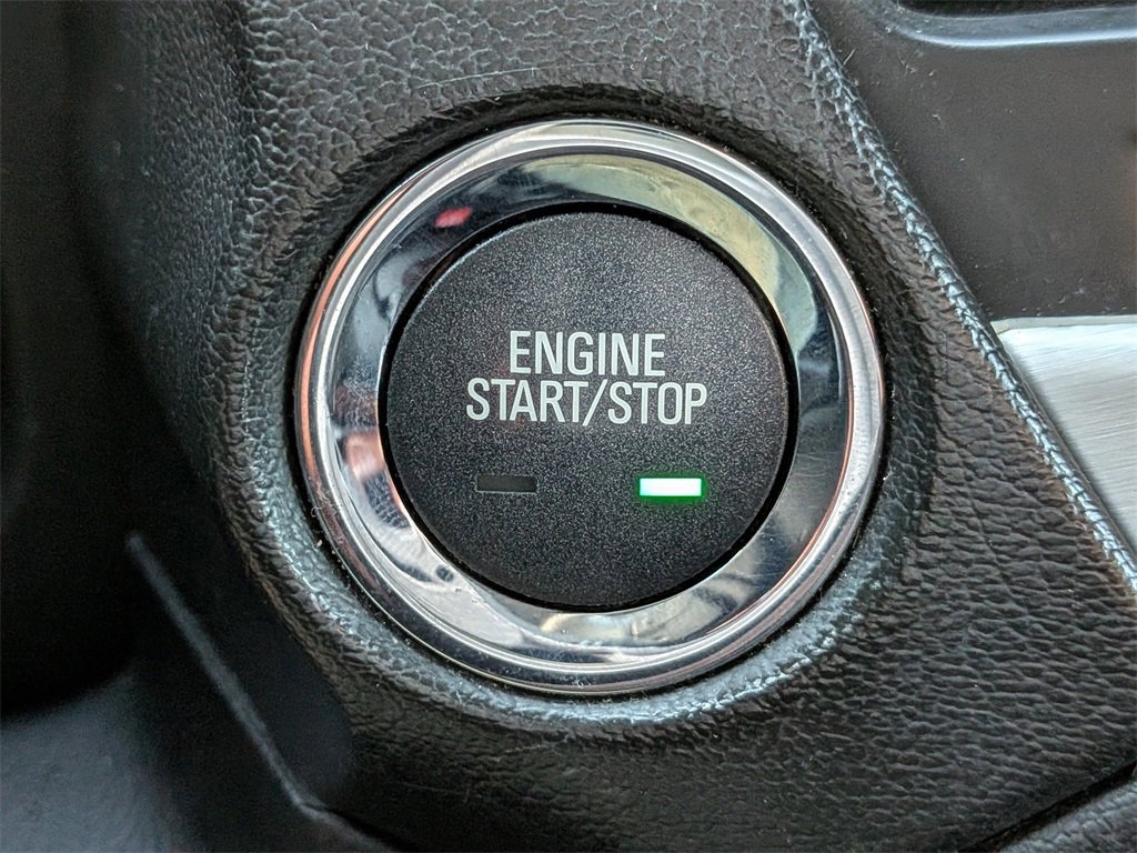 Used 2017 GMC Yukon XL SLT w/ Open Road Package image 32