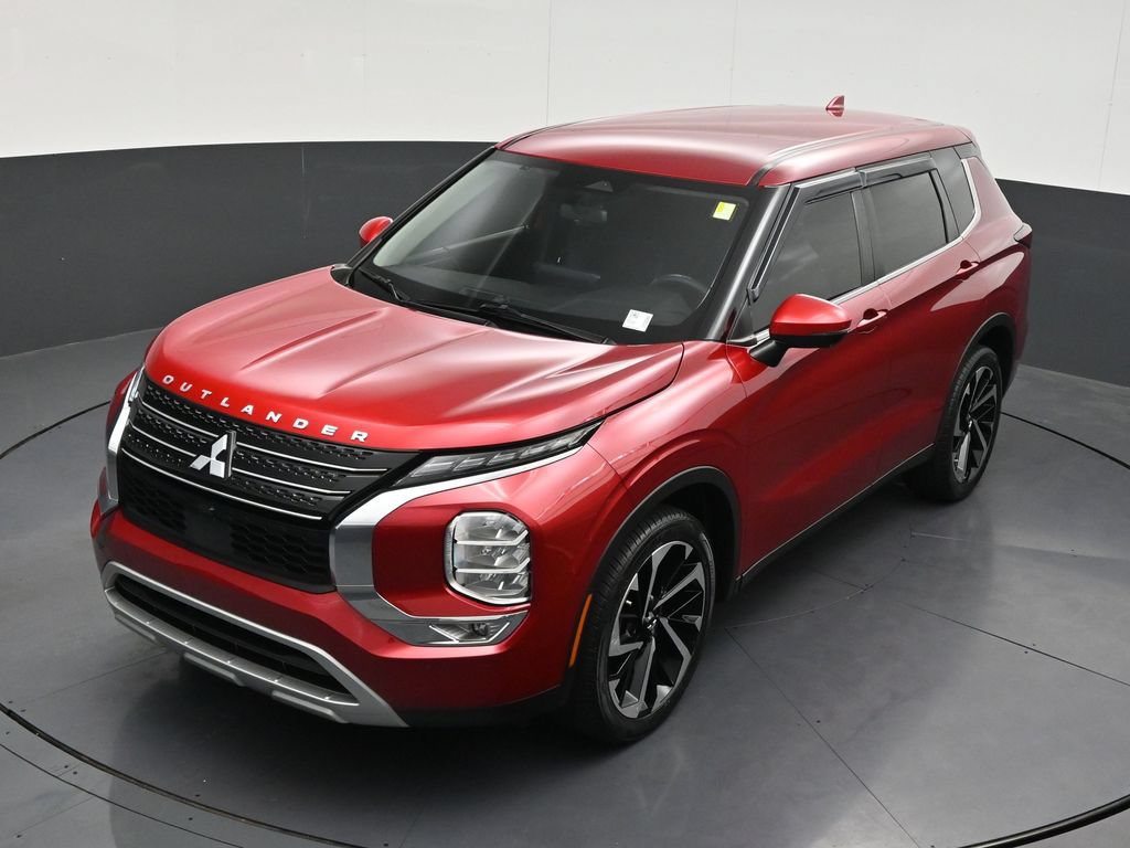 Used 2023 Mitsubishi Outlander SE FWD image 14